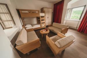 jabolko_KOZJE_splet-23